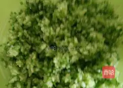 Illustration of how to make cucumber meat dumplings 4