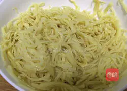 Illustration of how to make fresh bamboo shoot dumplings 4