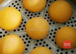 Illustration of how to make pumpkin steamed buns 7