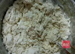 Illustration of how to make pork, green onion and carrot buns 2