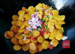 Golden Cumin Bean Cake Recipe Illustration 6