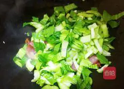 Illustration of how to make fried rice with sausages 7