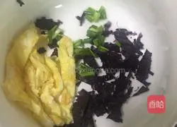 Illustration of how to make bone soup ravioli 6