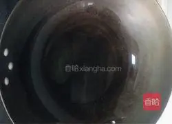 Illustration of home-style braised sausage rice 5