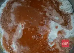 Illustration of how to make carrot and egg pancakes 6