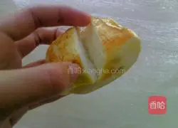 Illustration of how to make bacon and milk steamed buns 6