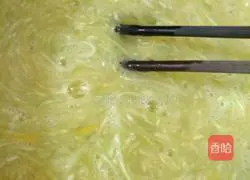 Illustration of how to make melon and egg pancakes 4