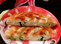 Illustration of how to make crispy scallion pancake 22