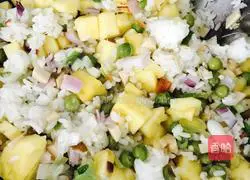 Xinjiang style pineapple and egg fried rice recipe illustration 12 