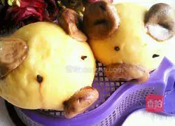 Illustration of how to make pumpkin and piggy steamed buns 13