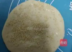 Illustration of how to make hollow sesame cake 14