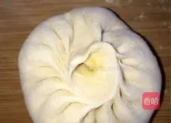 Illustration of how to make amaranth and pork buns 11