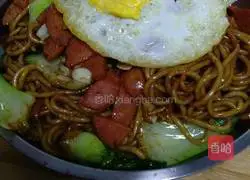 Soy sauce fried noodles recipe 9