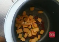 Kuaishou version of steamed rice with sausage and pumpkin Practice illustration 4