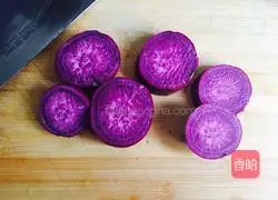 Illustration of how to make purple sweet potato and black sesame glutinous rice balls 2