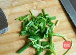 Illustration of how to make fried steamed buns with tomatoes 2