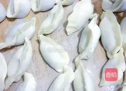 How to make pork and fennel dumplings Illustration 8