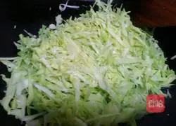 Illustration of home-style fried pancake shreds 5