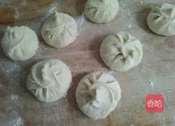 Illustration of how to make fried buns 12