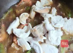 Illustration of how to make delicious braised pancakes 7