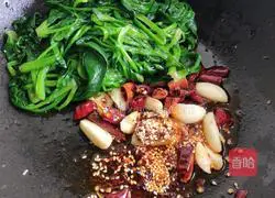 Illustration of how to make pineapple curry fried rice 19