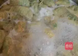 Illustration of how to make vegetarian dumplings 8