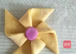 Illustration of making windmill steamed buns 11