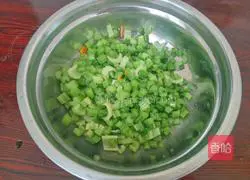 Illustration of how to make apigenin steamed buns 5