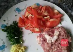 Illustration of how to make tomato minced meat noodles 2