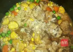 Rice cooker braised pork ribs with rice Practice illustration 10