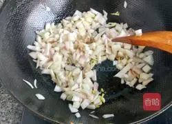 Illustration of how to make vegetarian fried noodles 4