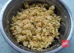 Illustration of how to make zucchini and egg buns 6