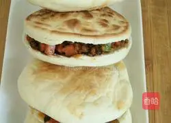 Illustration of how to make homemade meatloaf 8