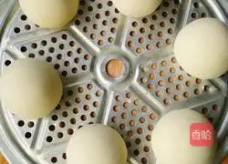 Illustration of how to make diced pork steamed buns 16