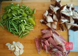 Illustration of how to make fried steamed buns 3