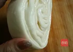 Illustration of how to make straw hat cake 7