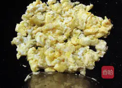 Illustration of how to make fried noodles with eggs 2