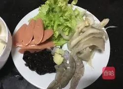 Illustration of how to make three fresh wontons 1