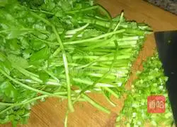 Illustration of how to make celery and leek dumplings 4