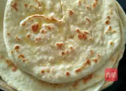 Illustration of how to make shredded potato burritos 7