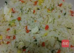 Illustration of how to make shrimp and egg fried rice 6