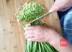 Illustration of how to make fried dough sticks and chive buns 2