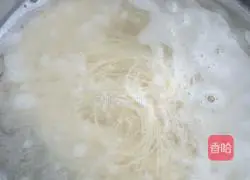 Illustration of home-cooked fried noodles with soy sauce 3