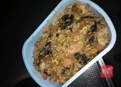 Illustration of how to make sardines, fungus, ham and fried rice 5