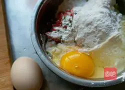 Illustration of how to make tomato egg pancake 3