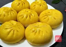 Illustration of how to make pumpkin buns 15