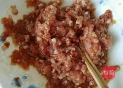 Illustration of how to make three fresh dumpling fillings 5