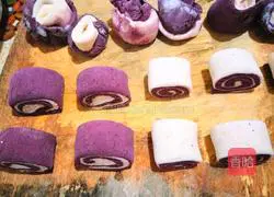 Illustration of how to make purple sweet potato two-color steamed buns 6