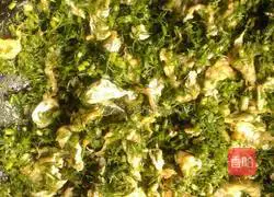 Illustration of how to make egg and fennel buns 5