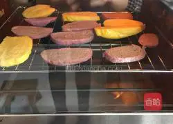 Illustration of how to make grilled steamed buns 4